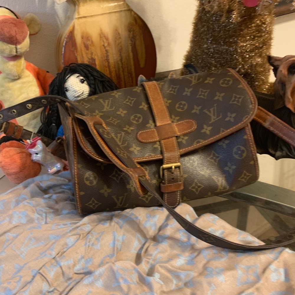 Pre-love vintage cross bag marine